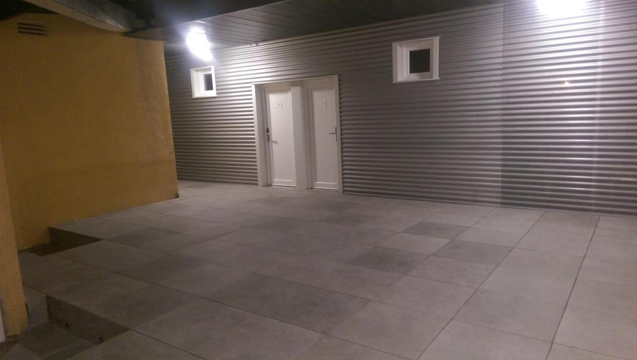 卡巴尼斯 埃尔拉克德纳瓦雷特宾馆酒店 外观 照片